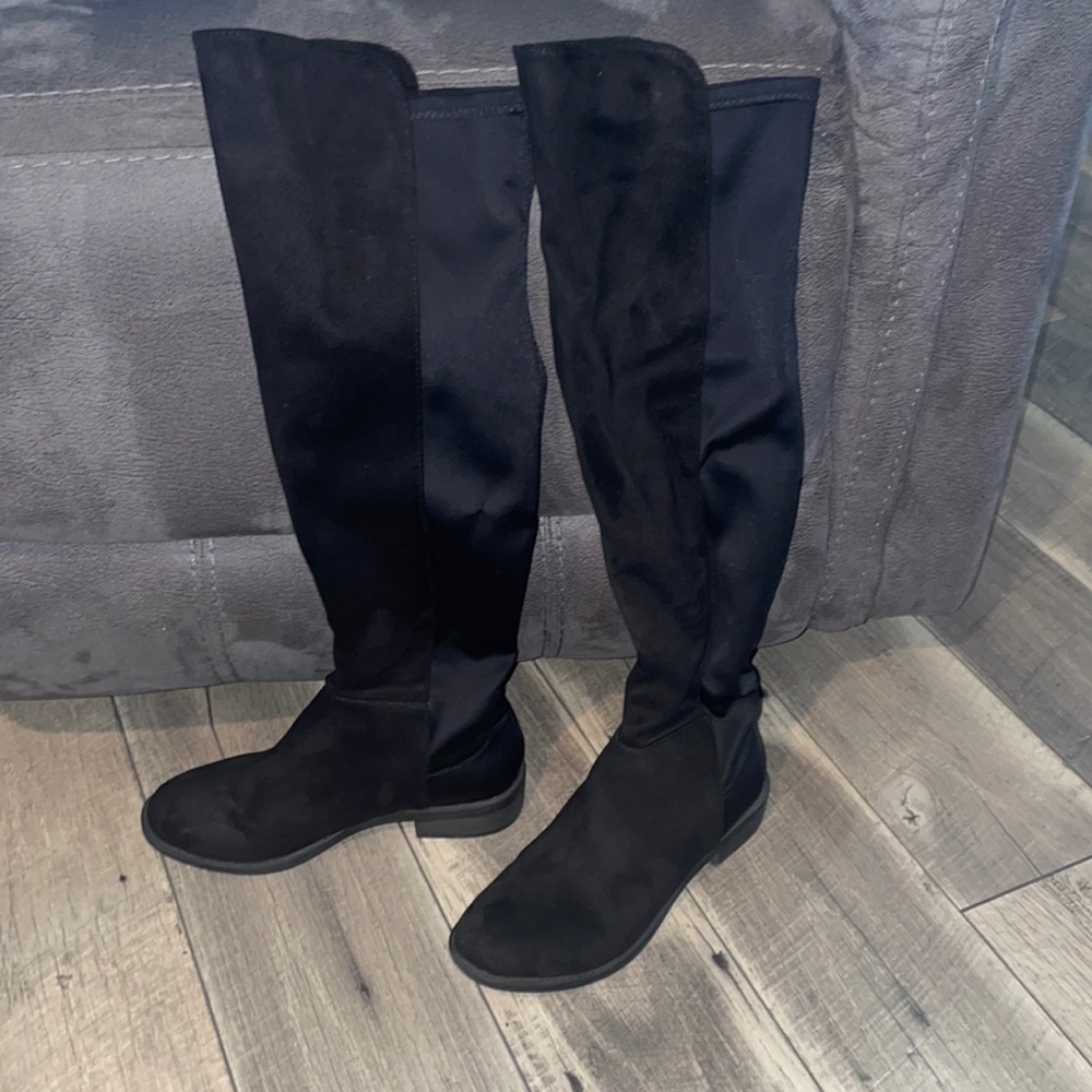 Size 7.5 black tall boots